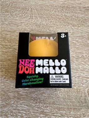 NeeDoh Mello Mallo Color Changing Marshmallow Squishy Ships today! 1 Left!!!